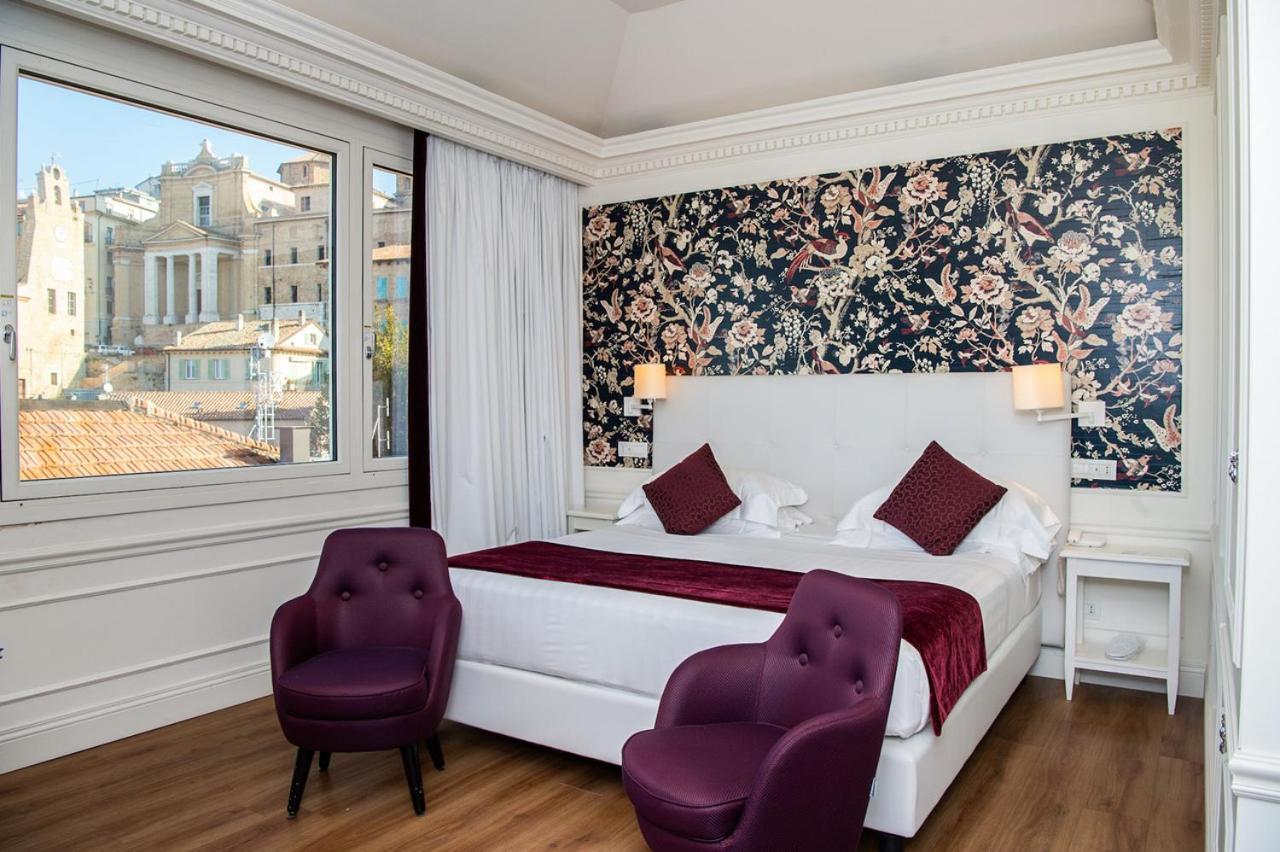 Grand Hotel Palace Ancona Esterno foto